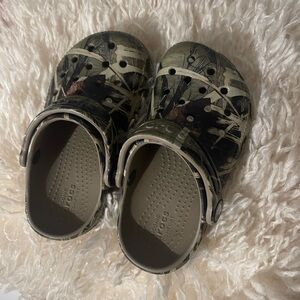 Crocs